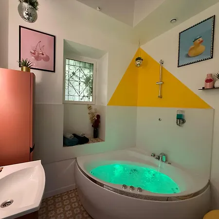 Relais Cocorico - Cocon Proche Tour Eiffel Avec Baignoire Balneo Apartment Paris
